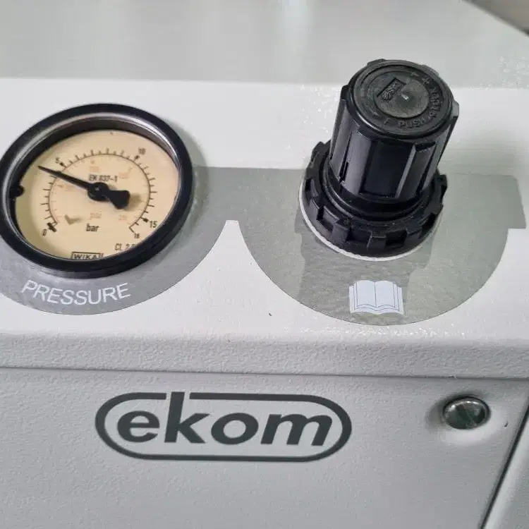 EKOM AIR Compressor DK50 2V 이동식 오일프리압축기