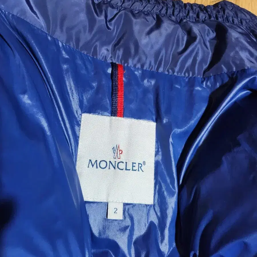 MONCLER몽클레어여성숏패딩2사이즈