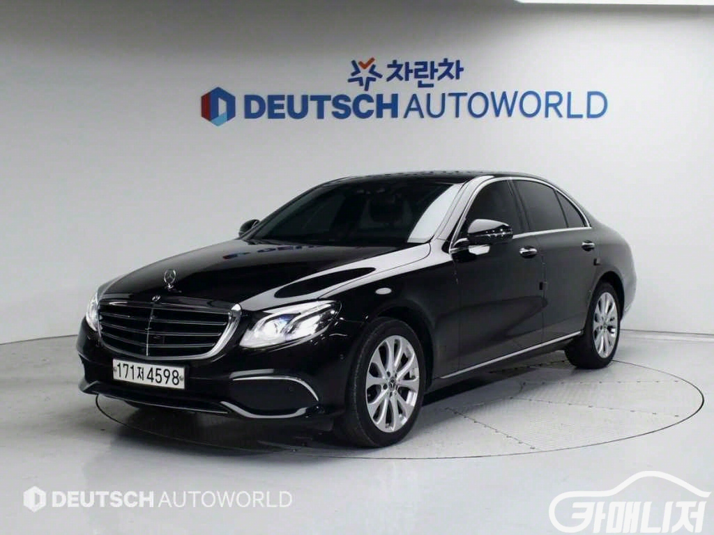 벤츠E-클래스 W213 E300 4MATIC 익스클루시브중고차/전액할부/