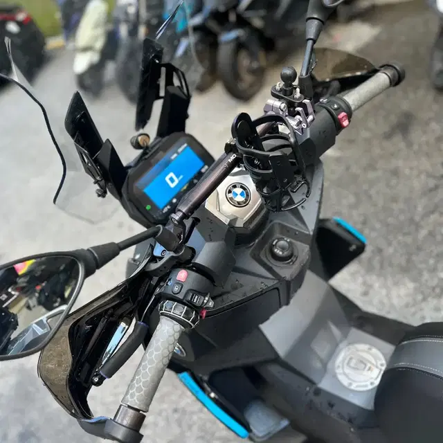 19년식 BMW C400X 블랙박스2채널