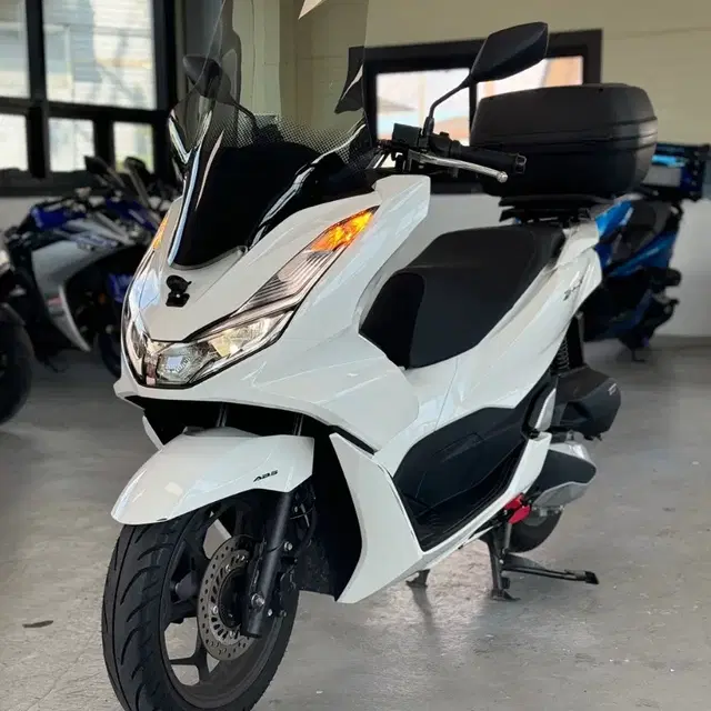 pcx125/ abs/ 22년/4천앞뒤블박 신차컨디션 판매중