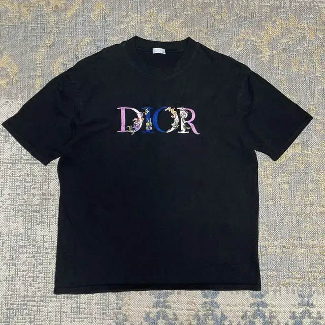 DIOR 크리스찬 디올 반팔티 XL