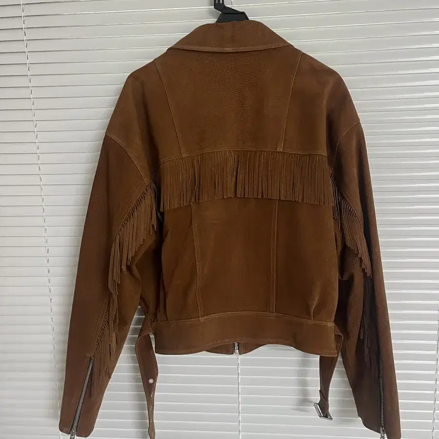 노앙 OVERSIZED  FRINGED LEATHER JACKET