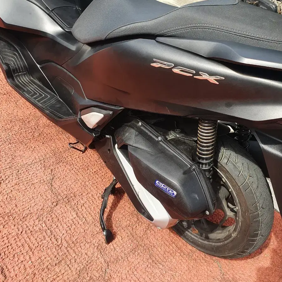 PCX  ABS 21년식 팝니다