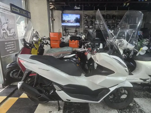 PCX21년 abs 38000k 엔진및 소모품 모두첨검 as보장