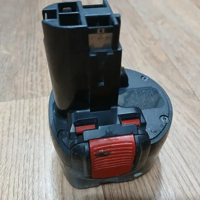 BOSCH 9.6V 1.5Ah 전동드릴 배터리 충전불량