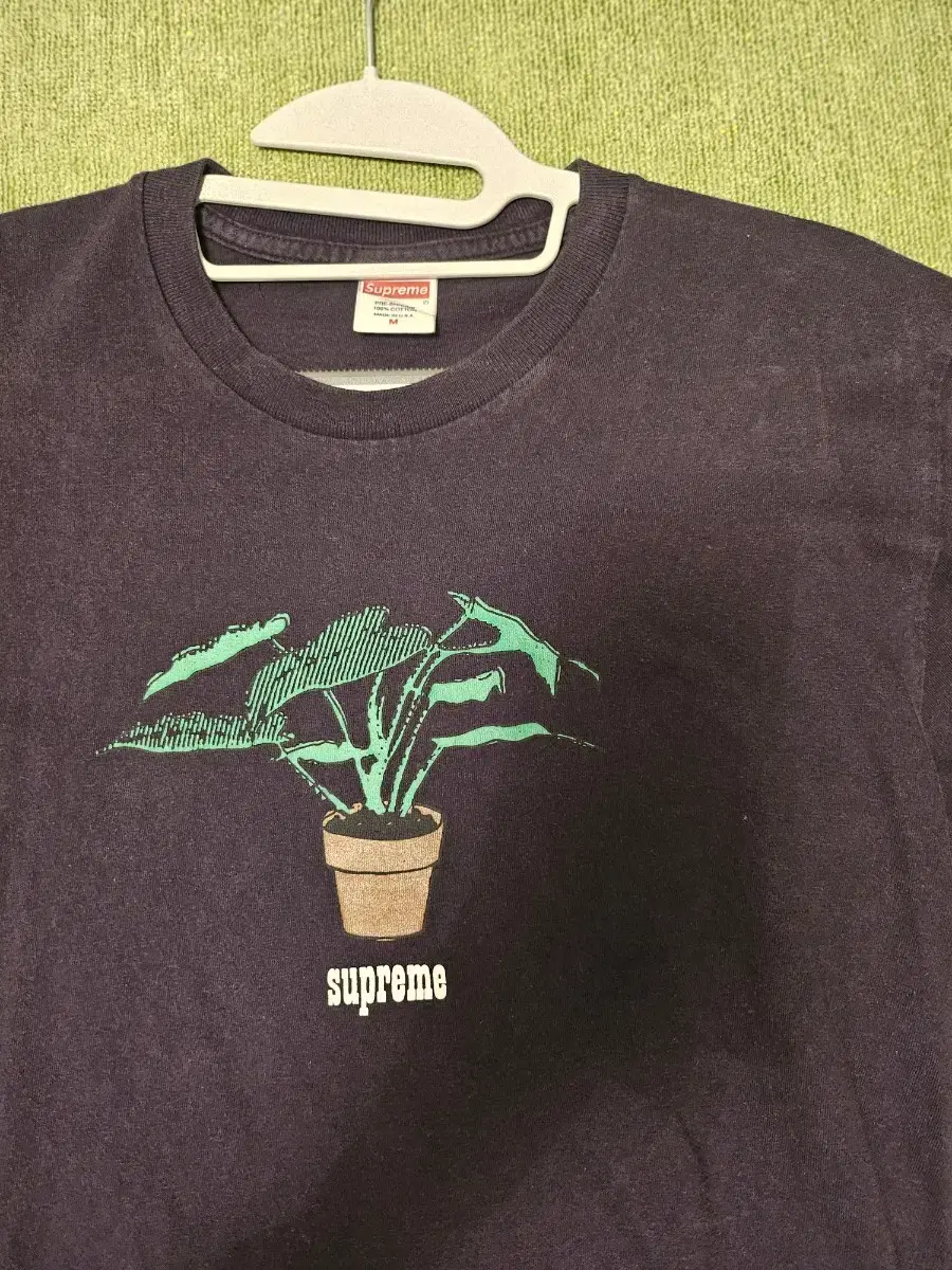 Supreme Plant T-Shirt size M