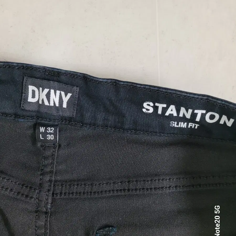 남성 DKNY 데님 블랙 면바지 (사방스판32)