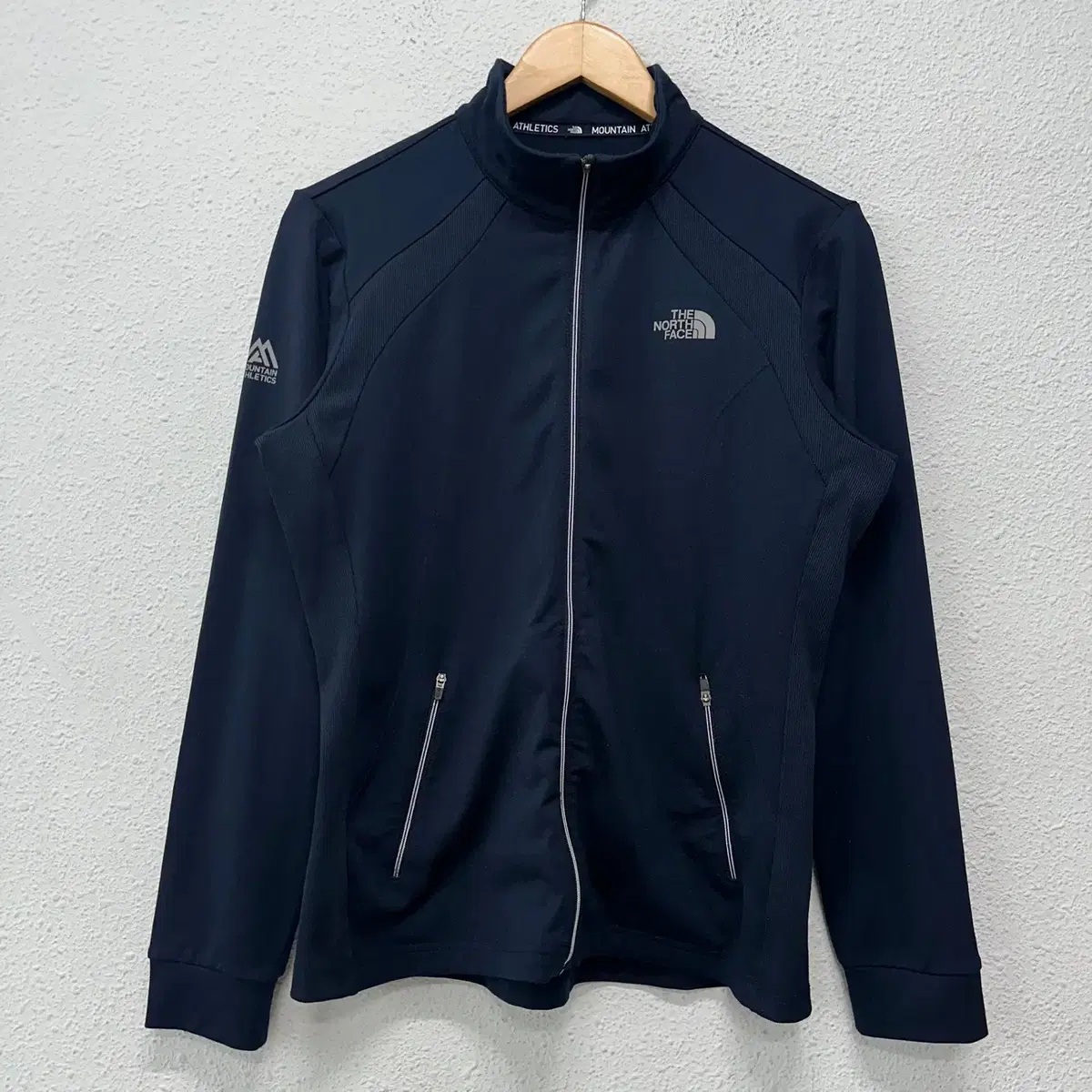 [L] The North Face Women's Ideal Training Performance Jacket N3494