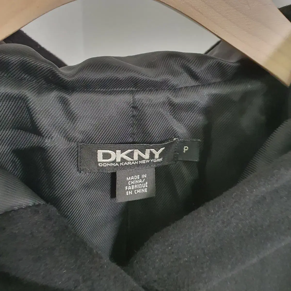 DKNY 앙고라울 후드코트