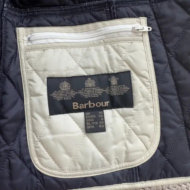 Barbour 썸머 리데스데일 퀼팅 자켓 36 팝니다.