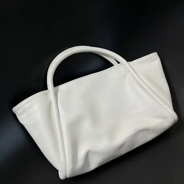 여밈 mini dapper bag (cream) 가방