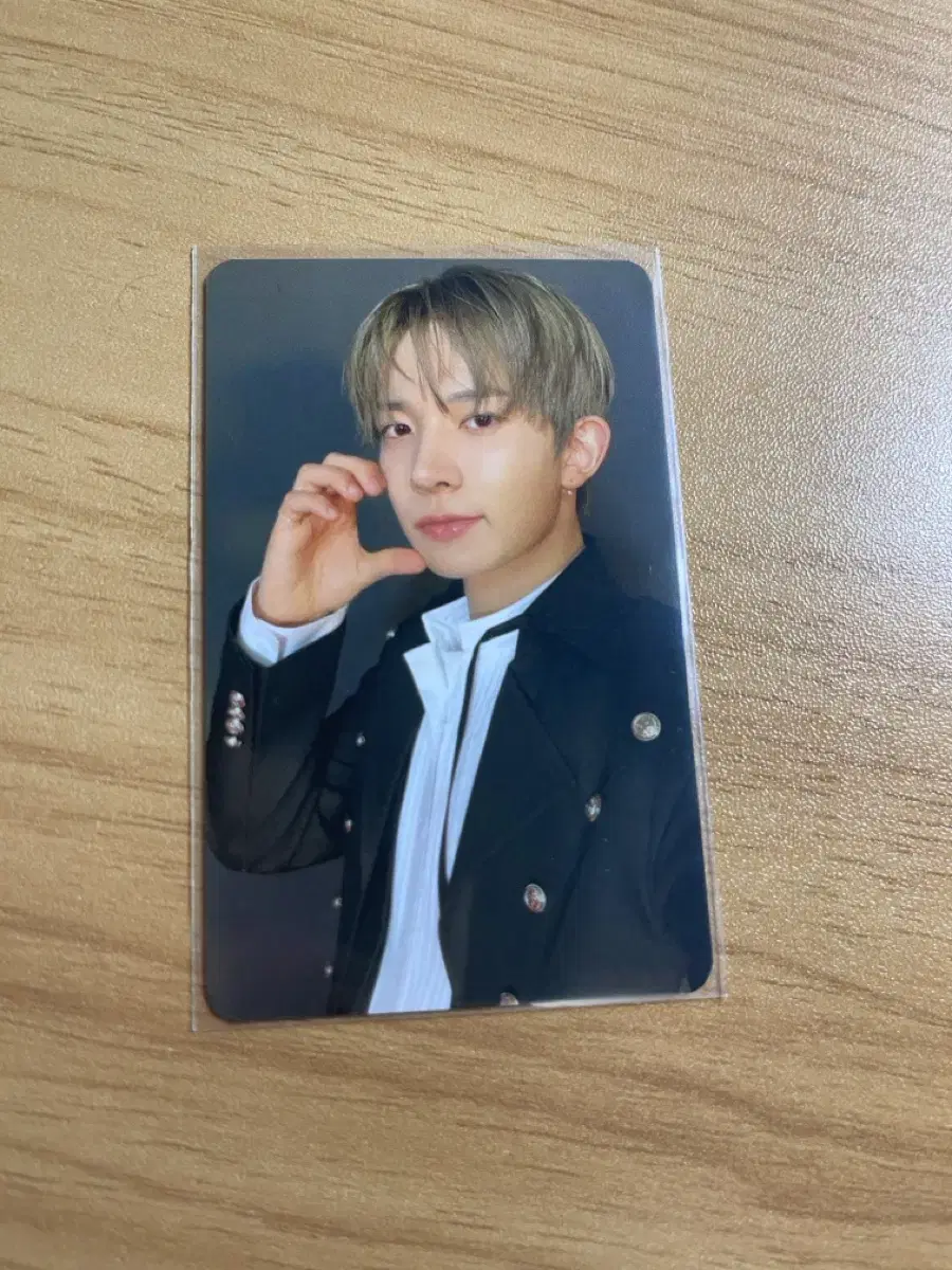 Enhypen Darkblood showcase heeseung photocard sells