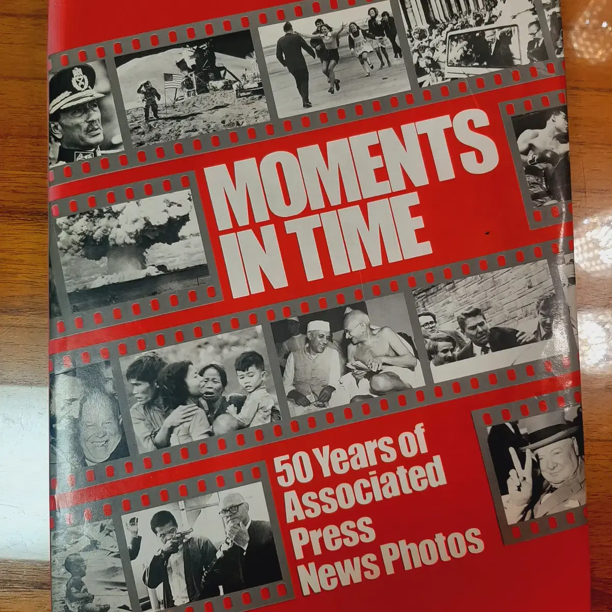 moments in time 뉴스 사진집 (희귀본)