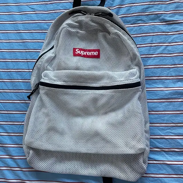 Supreme 슈프림 16SS Mesh Backpack 메쉬 백팩 화이트