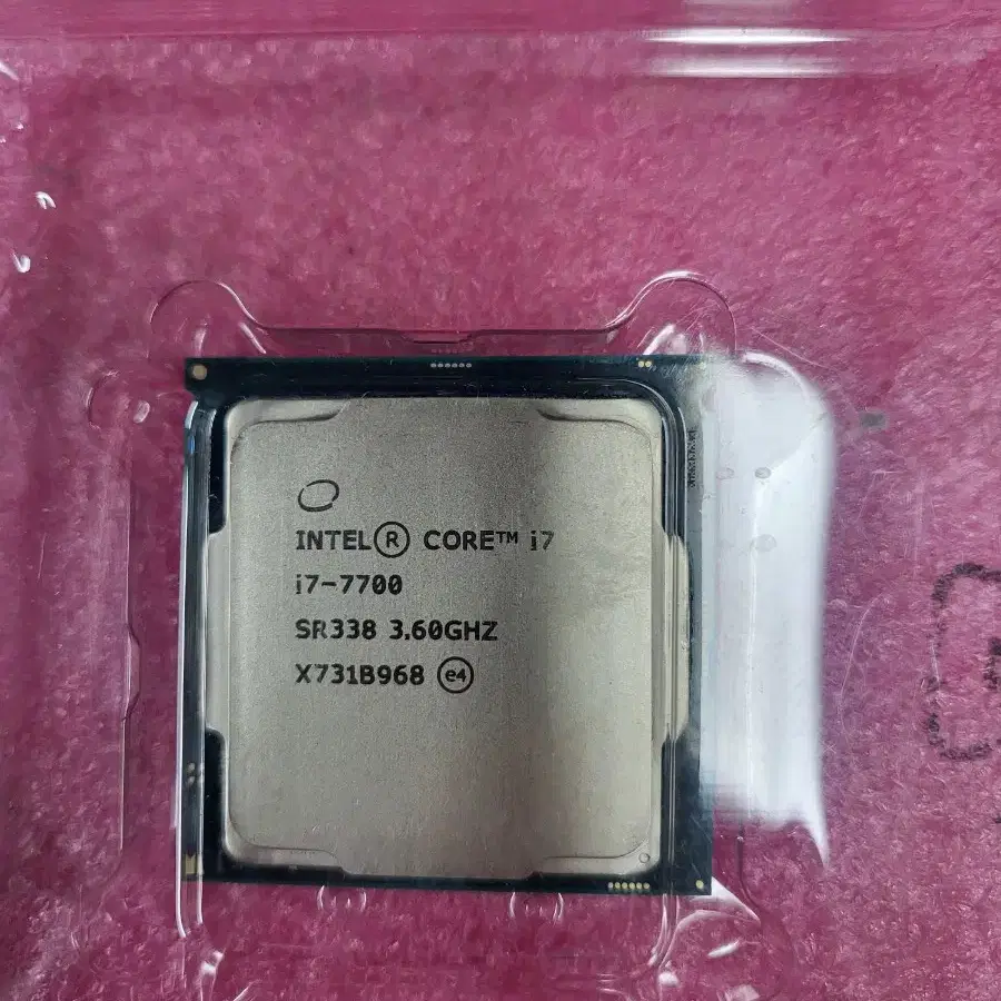 인텔 I7 7700 + 기가바이트 H110M-DS2V