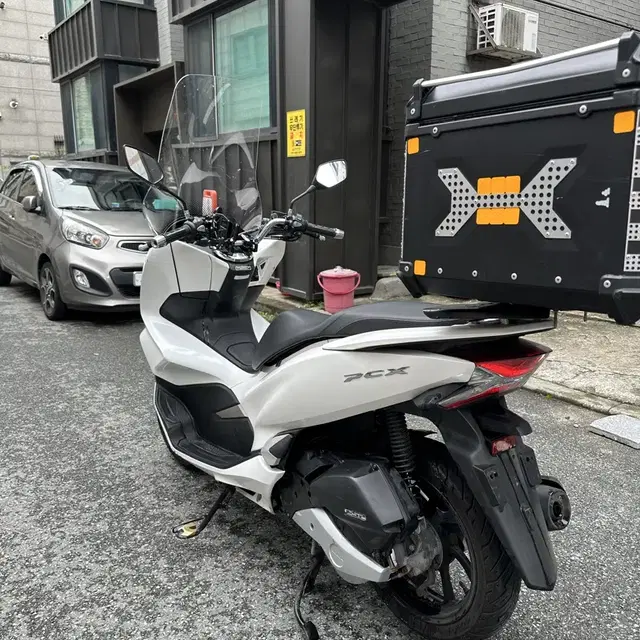 혼다 Pcx 125cc 20년식 3만키로대 상태 좋은 오토바이 급처합니다