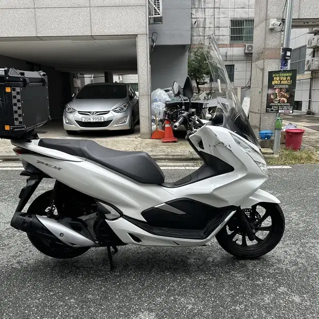 혼다 Pcx 125cc 20년식 3만키로대 상태 좋은 오토바이 급처합니다