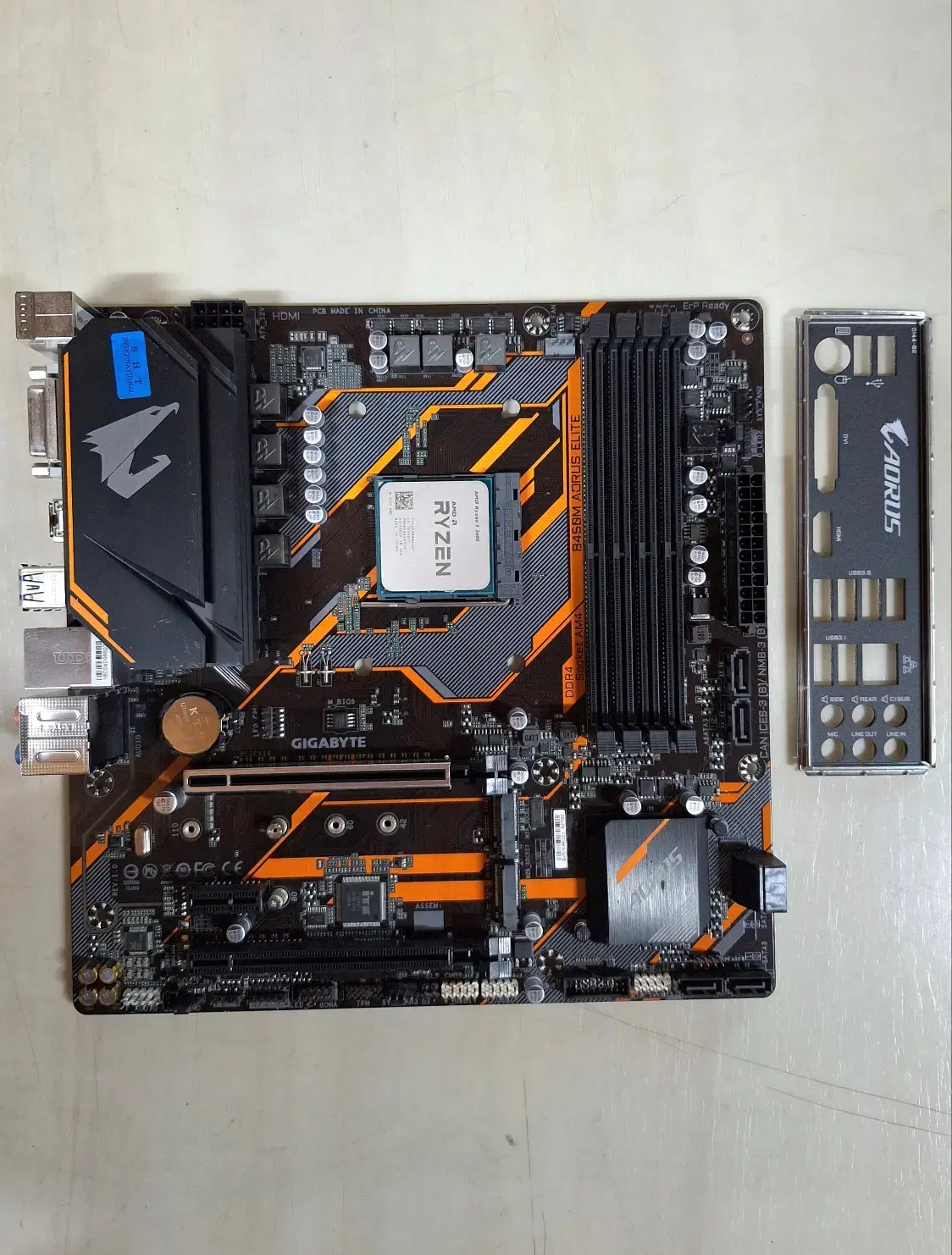 메인보드+CPU 포함(기가 B450M AORUS+Ryzen5 2600)