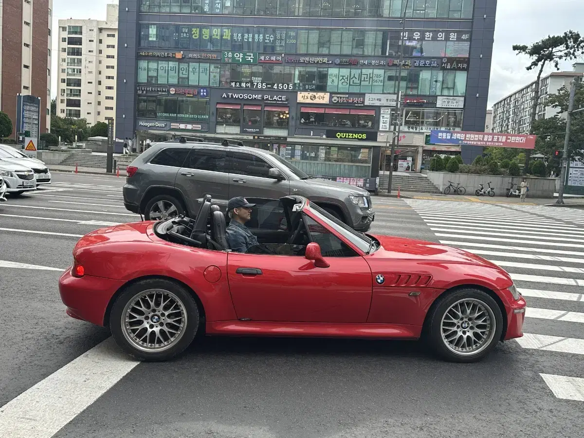 bmw z3 컨버터블 레드 희귀 색상 팝니다