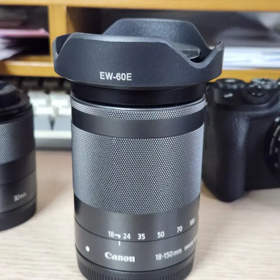 EF-M 18-150mm