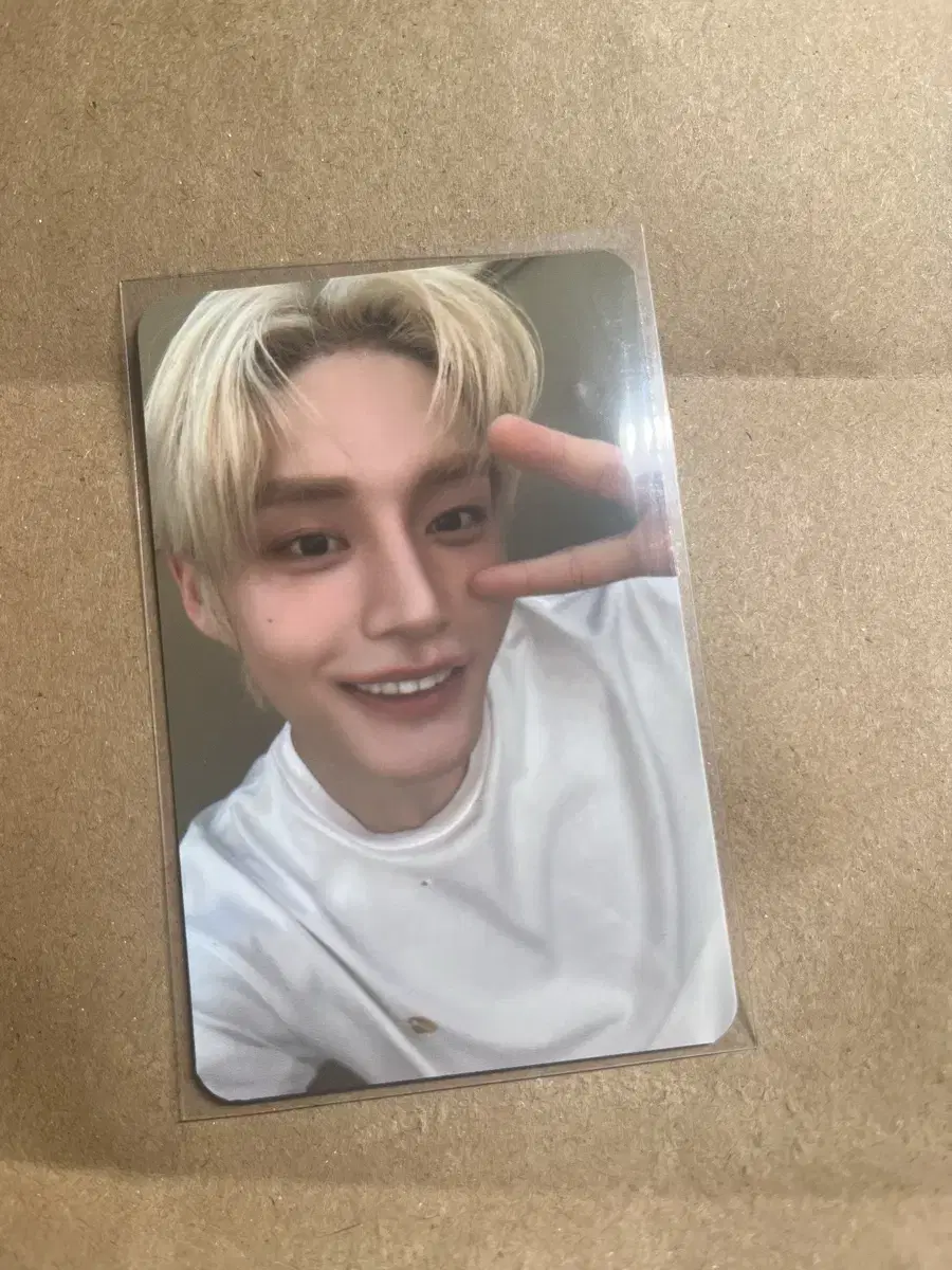 Colorgram kim jiwoong photocard sells