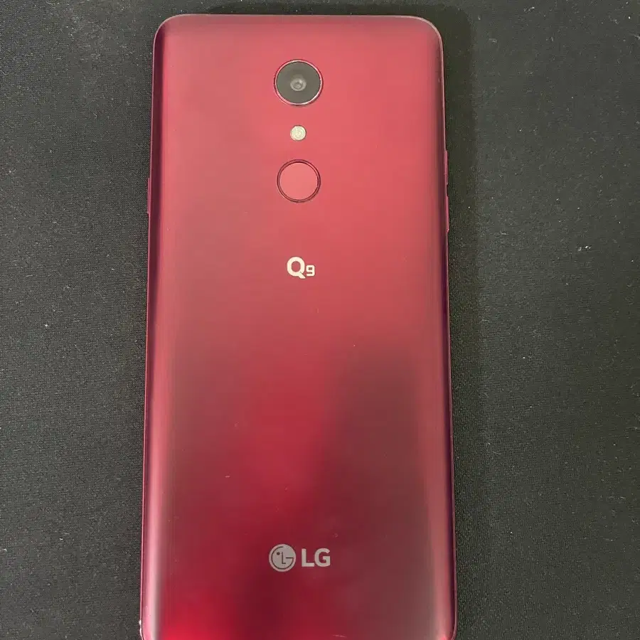 Lg Q9