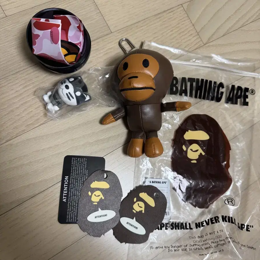 정품 베이프 키링 마일로 bape 슈프림 스투시 휴먼메이드 니들스