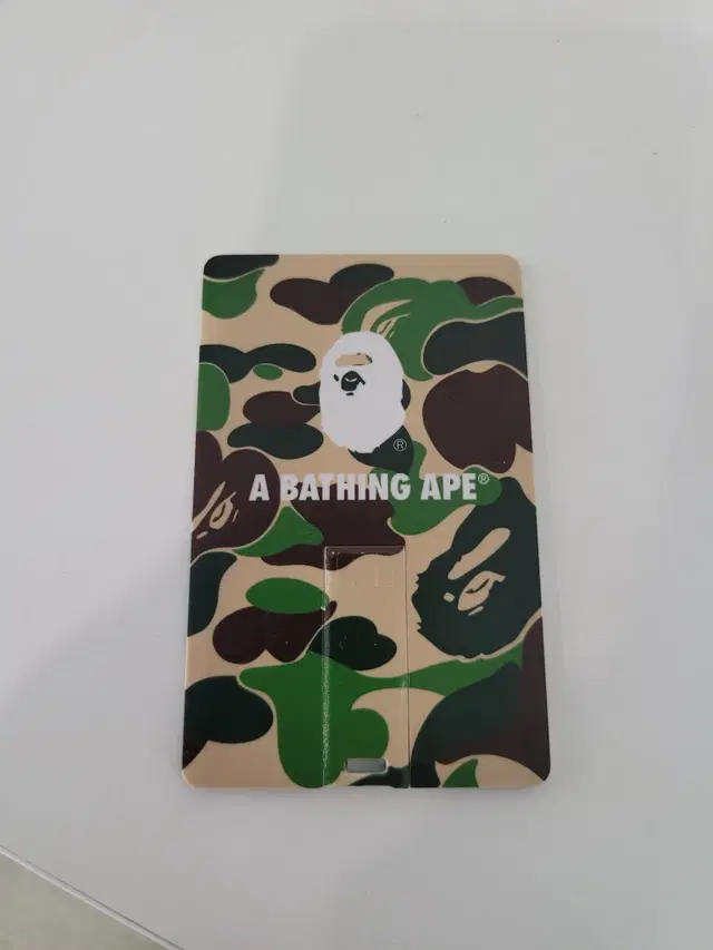 BAPE 베이프 USB 2.0  8기가