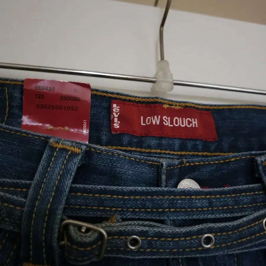 새상품)리바이스 LOW SLOUCH 509JEANS