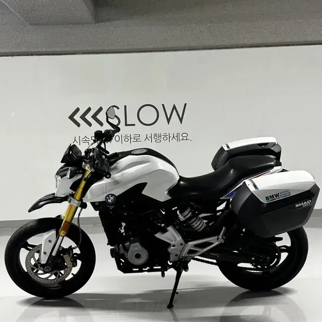 BMW G310R