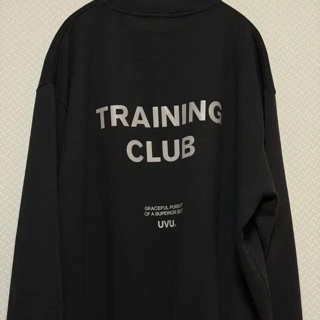 [M] UVU Training club 스웻셔츠