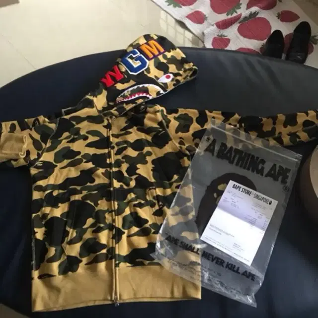 Bape shark hoodie 베이프 샤크 후드집업 황계