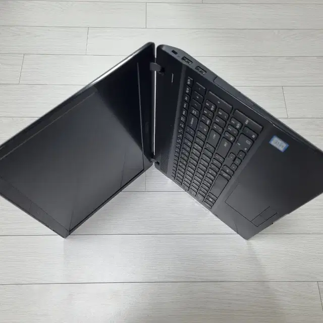 삼성 노트북  i5-6300 NT370E5L