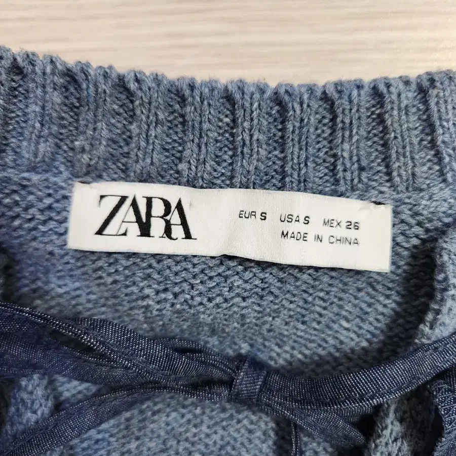 ZARA 니트티