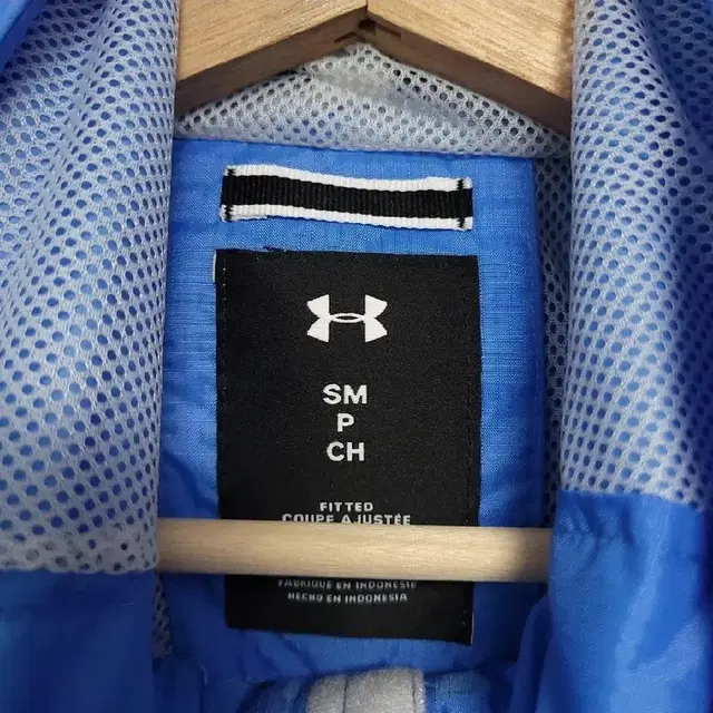 (S) UNDER ARMOUR 언더아머 여성 바람막이 자켓