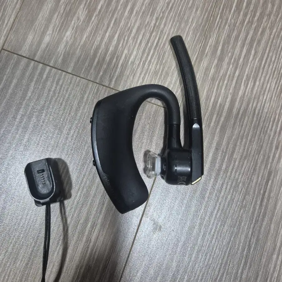 플렌트로닉스 plantronics  무선이어폰