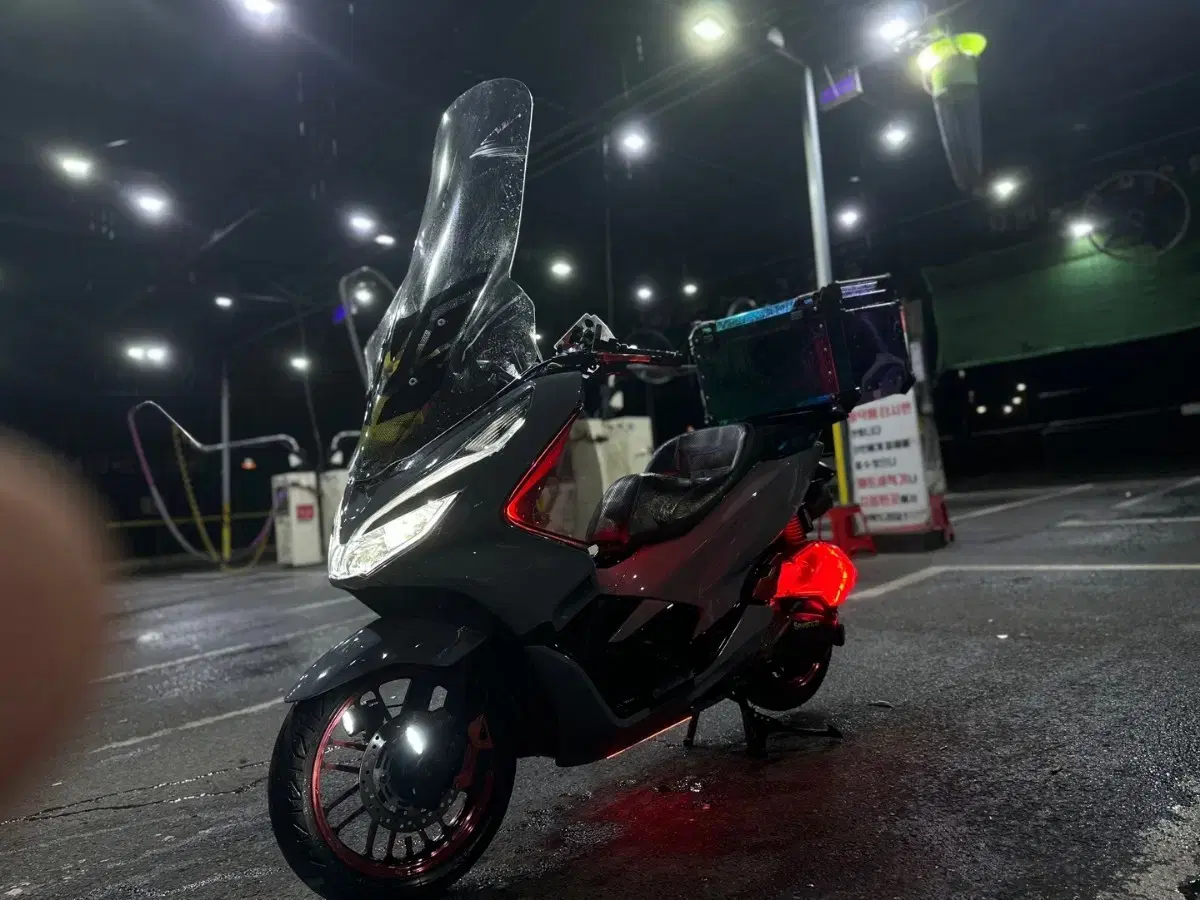 20년식 pcx125 팝니다 xmax 포르자대차