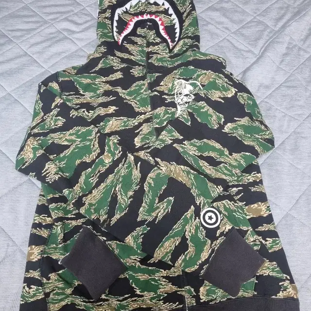 BAPE X U.S.S콜라보 후드집업