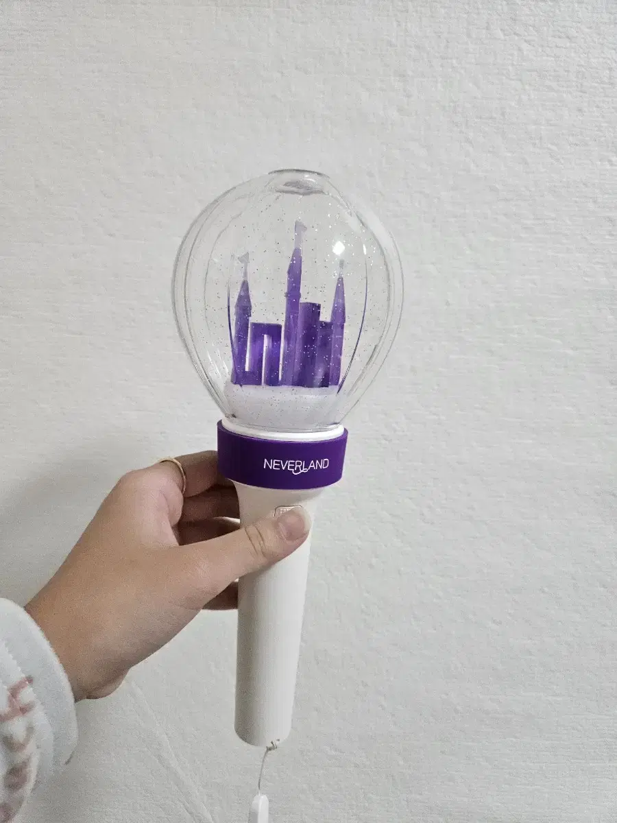 WOMAN idle lightstick I sell my Neverbong (boxed & shipped!!)