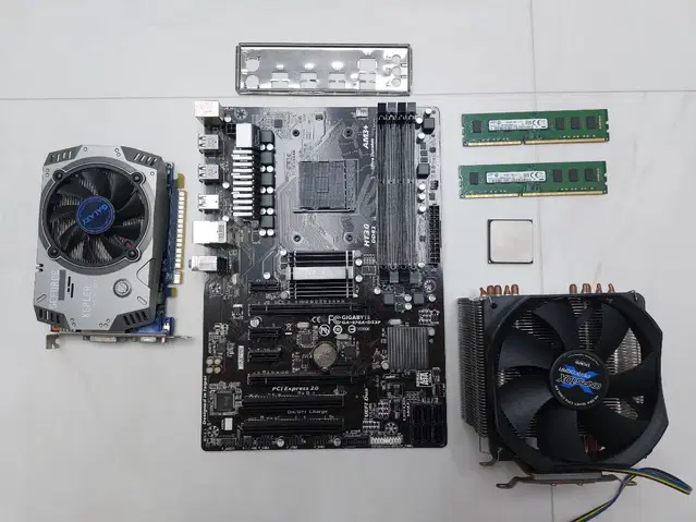 AMD FX6300세트(램,그래픽,쿨러,메인보드)택비포함