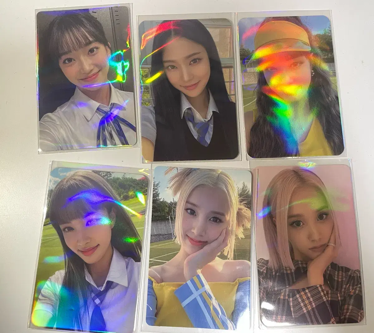 I sell stayc sunglasses album photocard (Jaei, Yoon, Isa, Sumin)