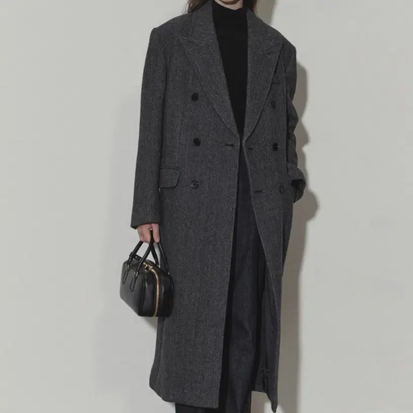 Tailored Double-Breasted Wool Coat 던스트코트