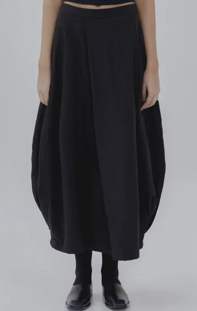 트리밍버드 Balloon Fit Pintuck Skirt Black