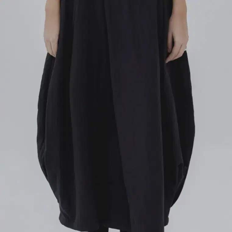 트리밍버드 Balloon Fit Pintuck Skirt Black