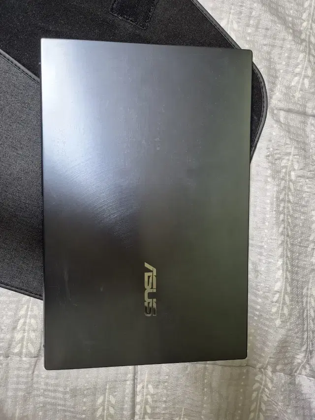 ASUS ZENBOOK 14 UX425E 노트북 판매합니다