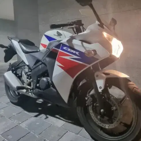 cbr125 14년식 8900키로