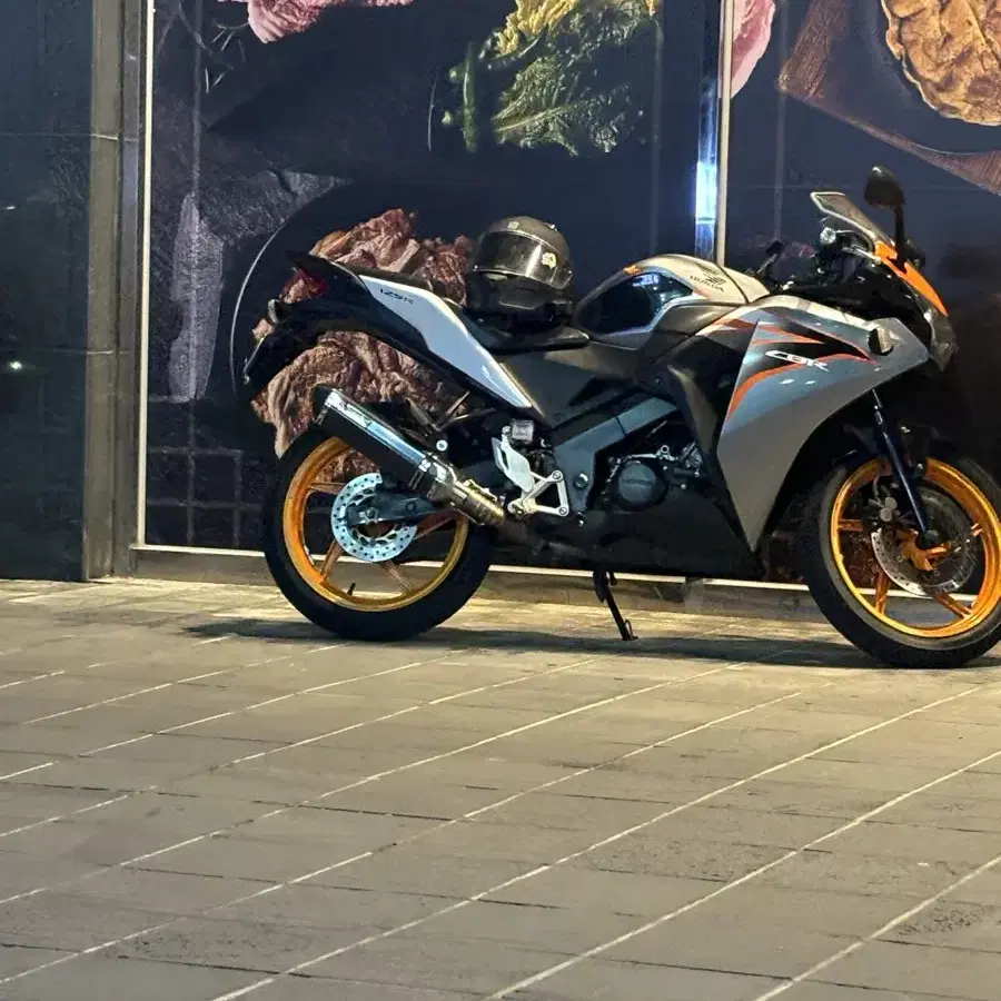 cbr125