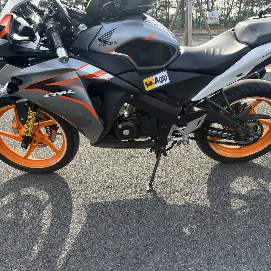 cbr125