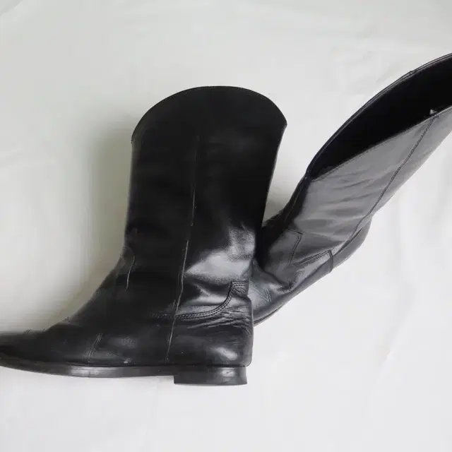 ouro 아우로 부츠 MIDDLE BOOTS  BLACK LEATHER